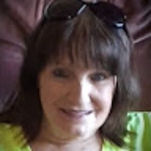 Meet your Posher, Lois